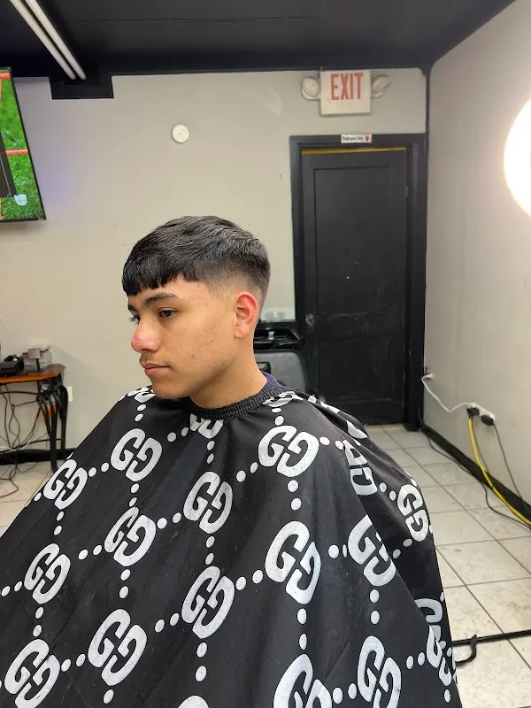 Neri’s Barber Shop — Barber shop in Denison
